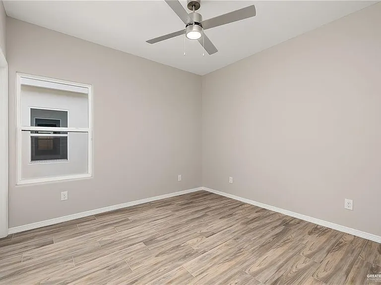 4216 Walnut Ave #1 — Photo 15