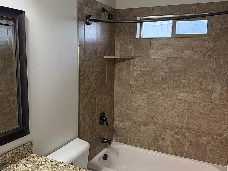 587 N Hills Ct — Photo 12
