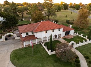 2041 Ridgeview Rd, Salina, KS 67401