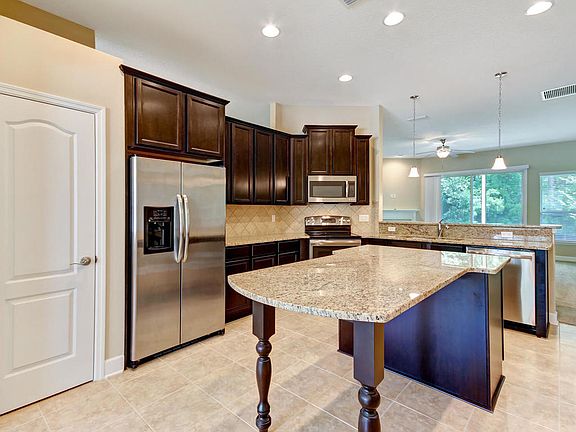 5th image of 24091 Flora Parke Blvd