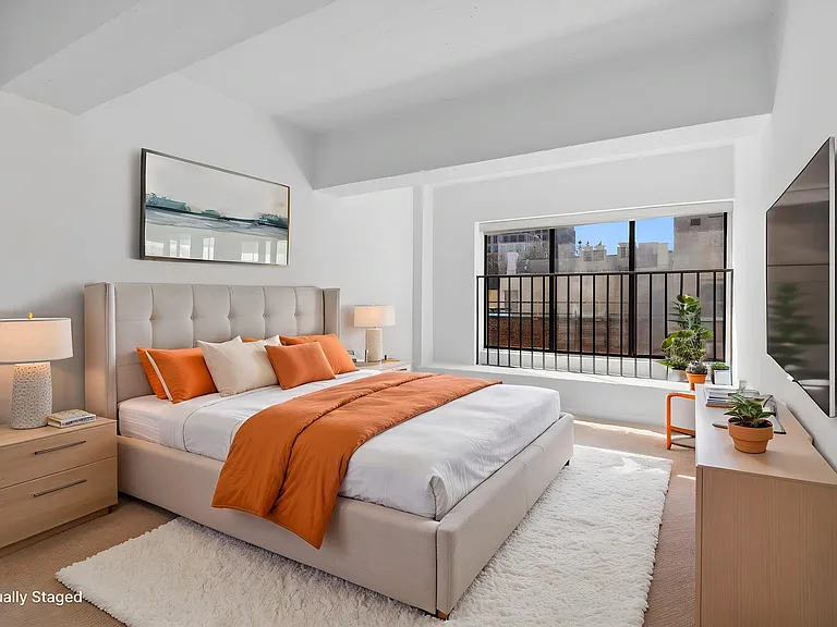 421 Hudson St #517 — Photo 3