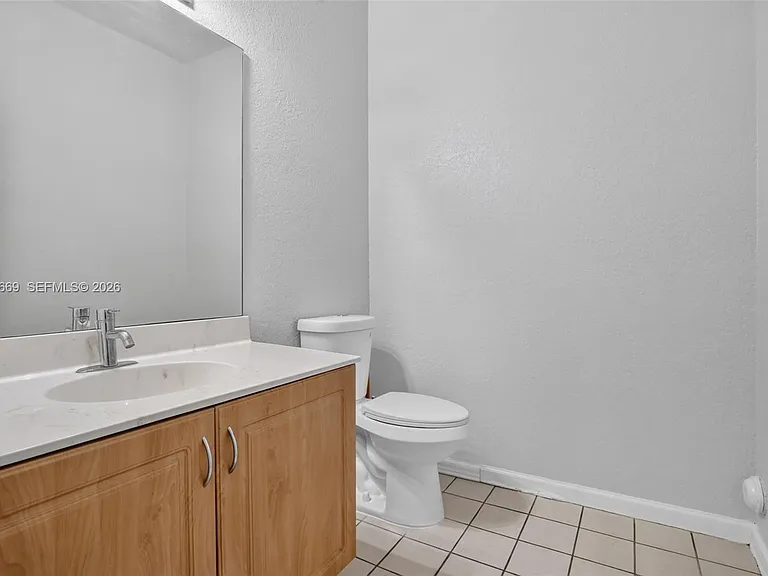5337 SW 40th Ave #5337 — Photo 9