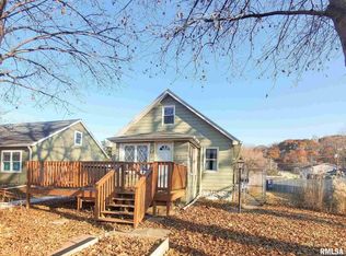 510 3rd Ave, Hampton, IL 61256