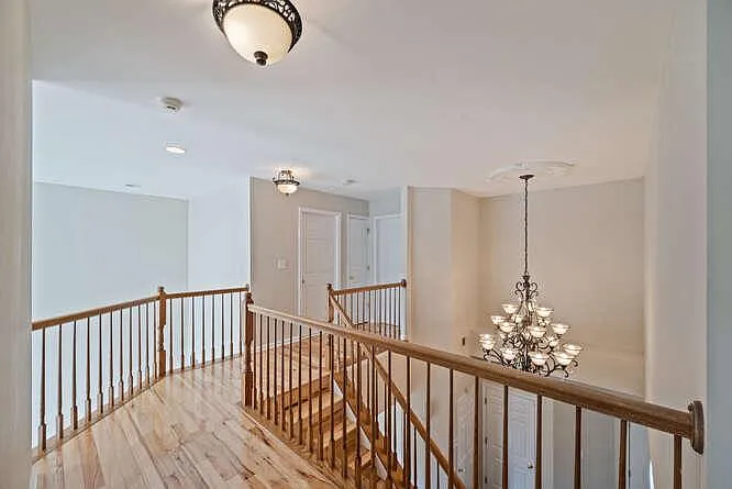 9 Inverness Dr — Photo 7