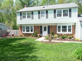 13006 Maple View Ln, Fairfax, VA 22033