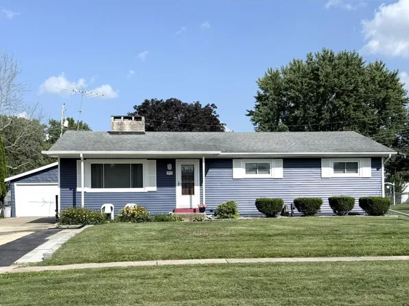 1633 N Farnham St, Galesburg, IL 61401