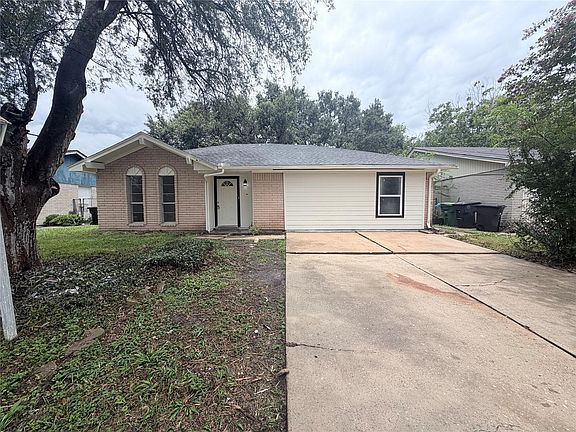 2nd image of 5011 Brisbane Dr