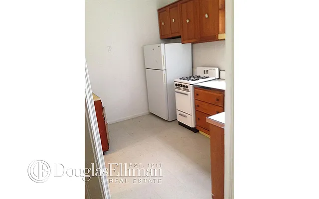 Rented by Douglas Elliman | media 18