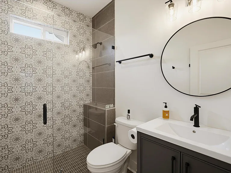 4052 Poets Trl — Photo 25