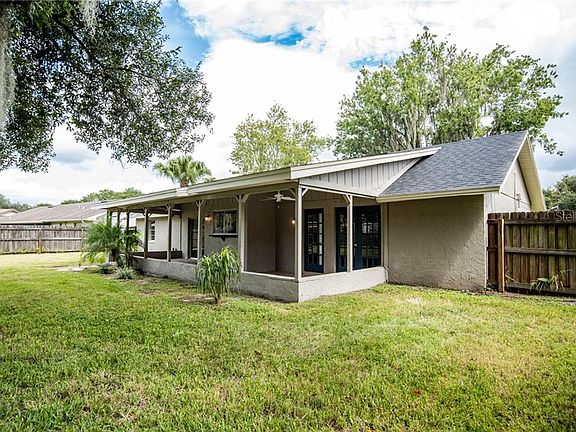 3rd image of 3032 Heather Glynn Dr