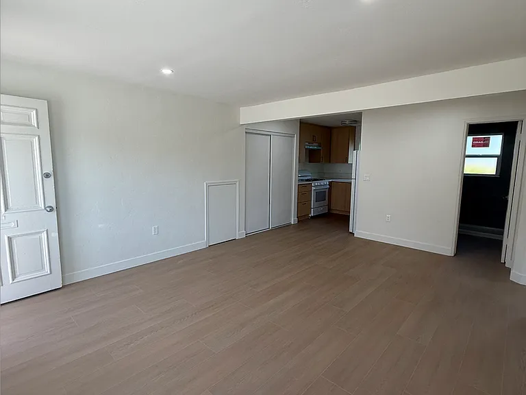 GC Properties — Photo 16