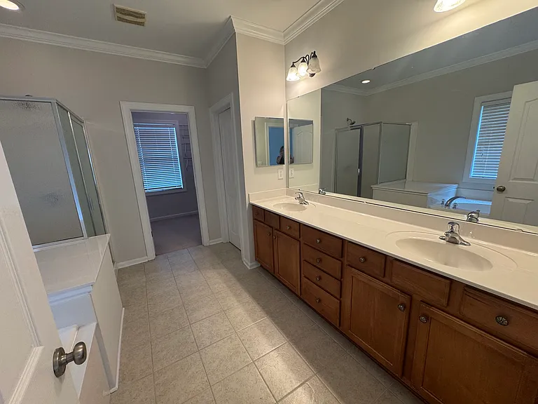 16008 Caranna Ct — Photo 17