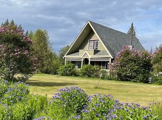 38400 Robinson Loop Rd, Sterling, AK 99672