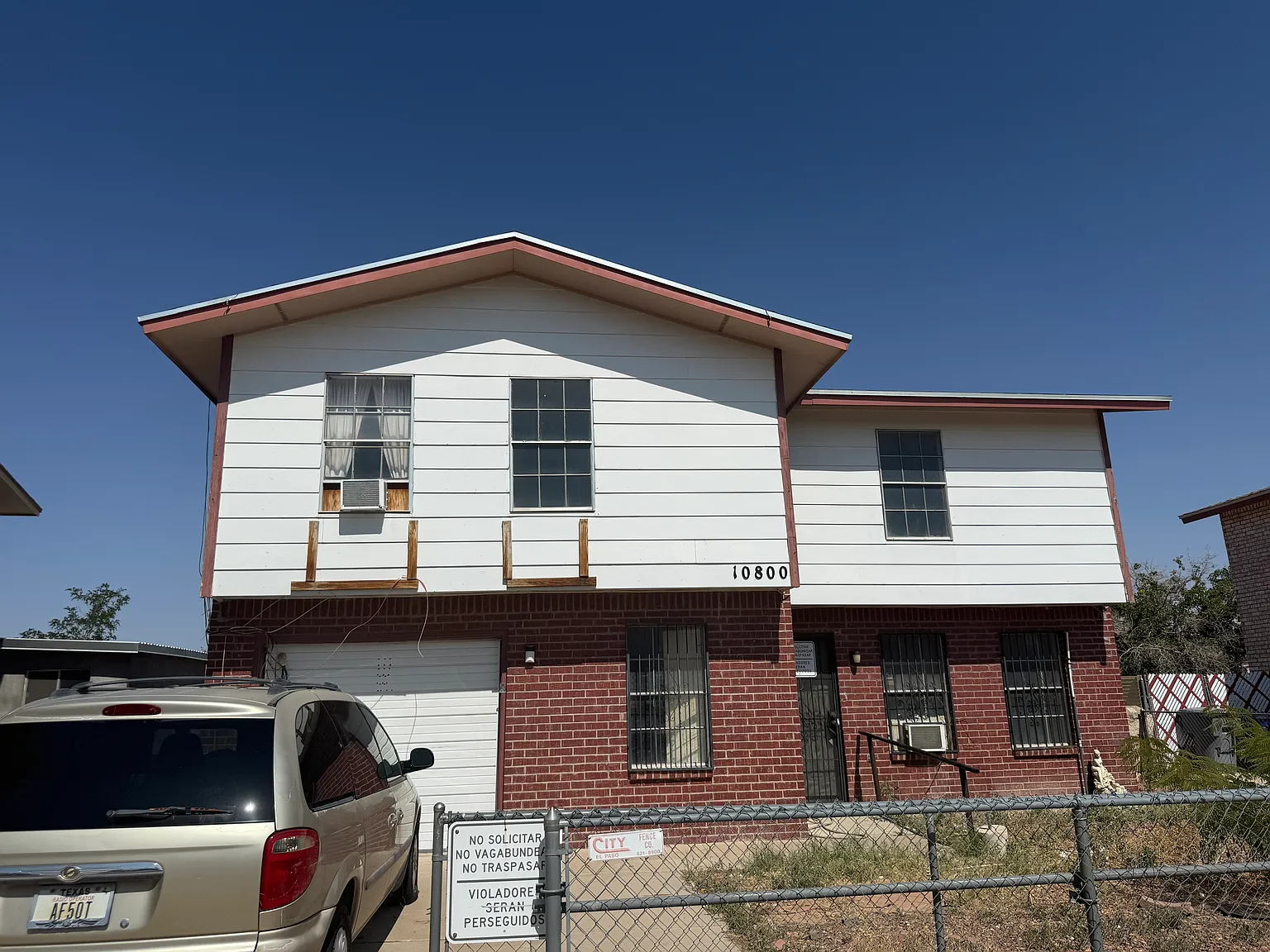 3 bed, 1200 sqft, $1,475 — Photo 1