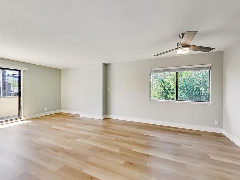 1709 Valota Rd — Photo 6