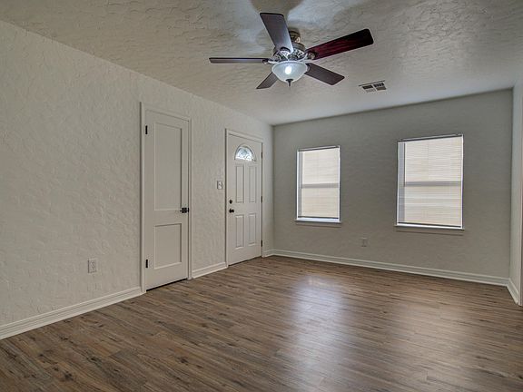 2nd image of 4504 N Rockwell Ave