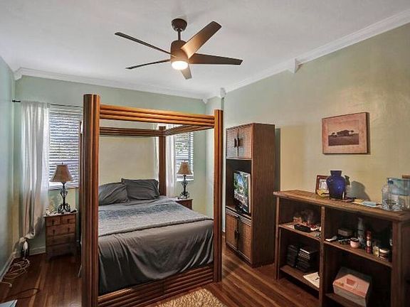 5th image of 1107 Alhambra Cir