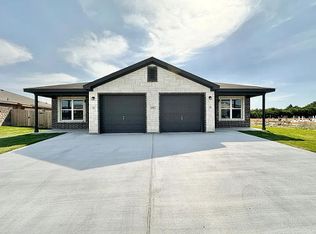 230 Dolphin Dr #B, Temple, TX 76501