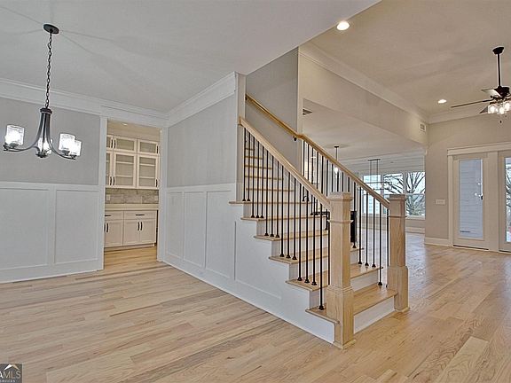 3rd image of 5/AC Busbin Rd