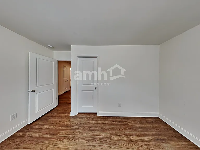 2442 Napa Valley Dr — Photo 18