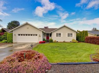 8265 Comox Rd, Blaine, WA 98230
