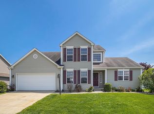 5722 Yellow Wood Dr, South Bend, IN