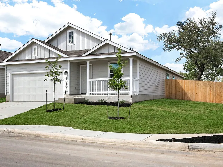 15003 Greenfield Ml — Photo 2