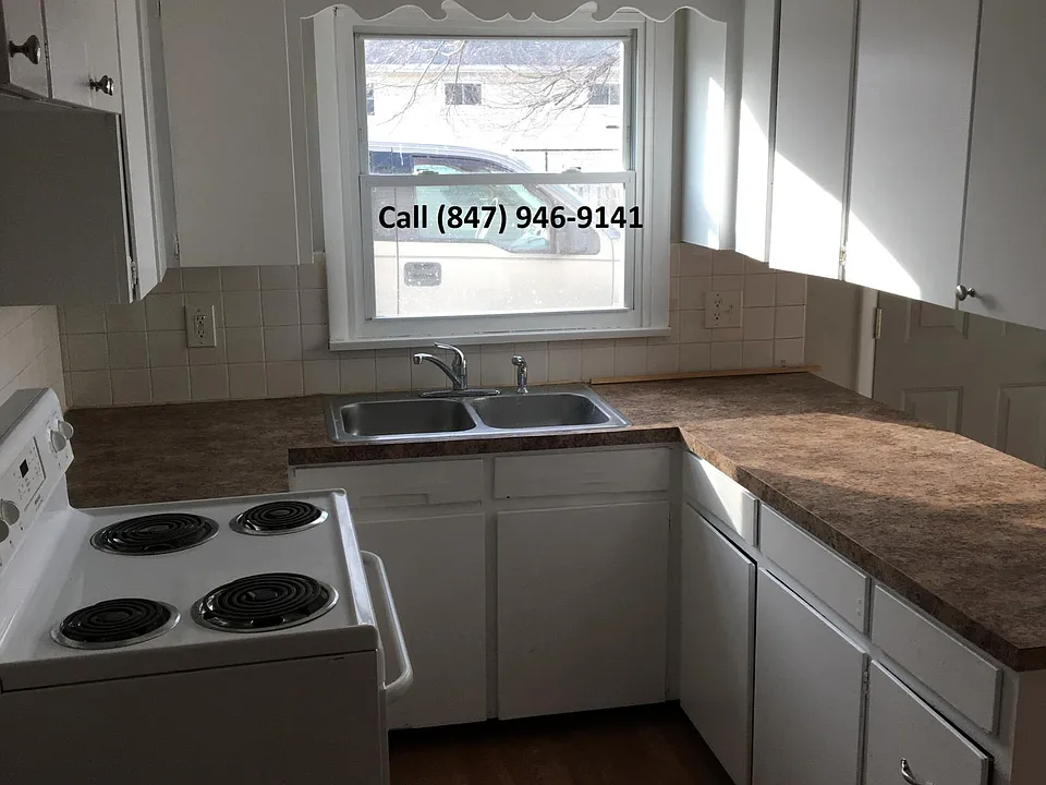 1243 W 24th St