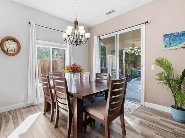 10455 E Greenbury Way, Clovis, CA 93619