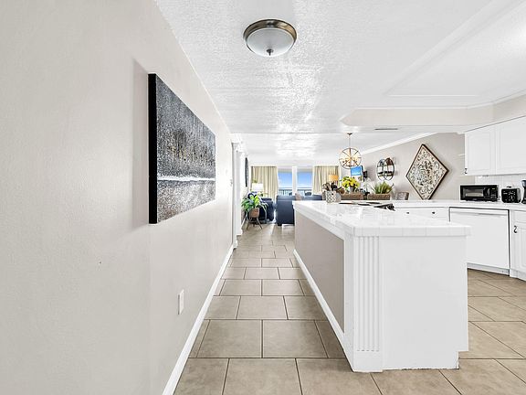4th image of 900 Gulf Shore Dr Unit 2064