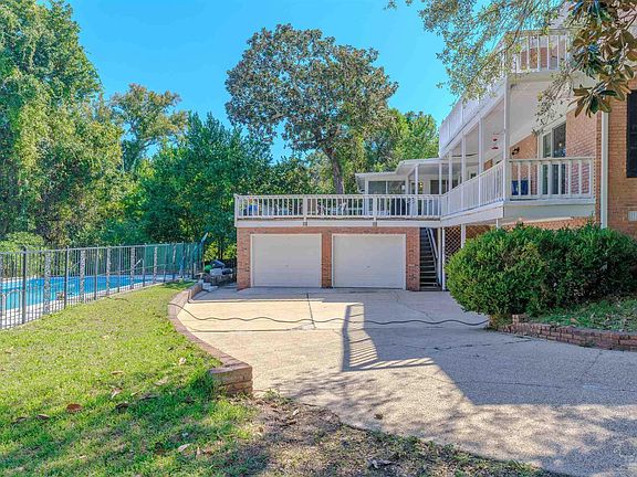 4th image of 417 Canterbury Ln