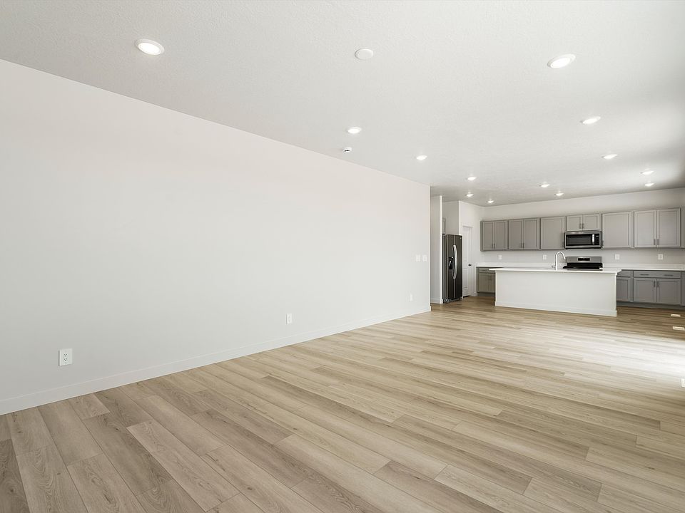 SLC_Westwood-Residence-4_4211_Living-Area_C_3545-S-3150-W-St-West-Haven-UT.jpg