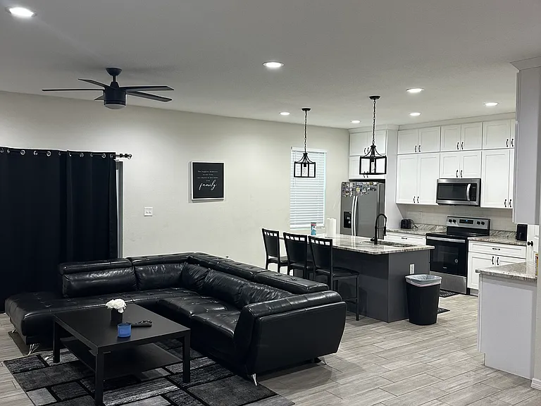 8924 N Highland Ave — Photo 12