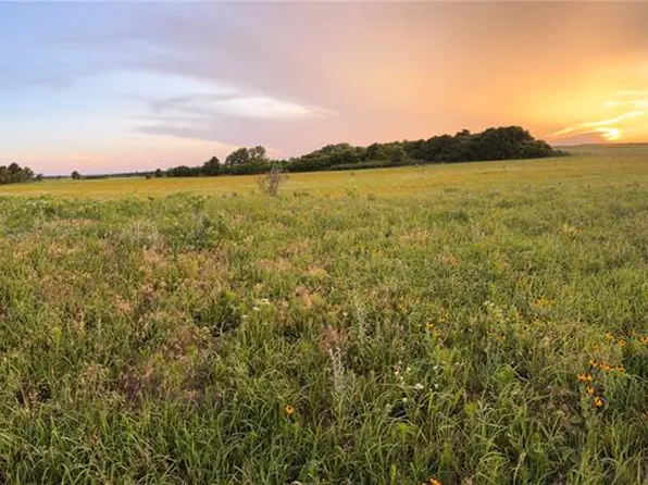 4151 N May Ave, Crescent, OK 73028