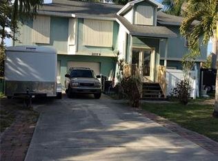 2059 Mills Ln, Naples, FL 34112