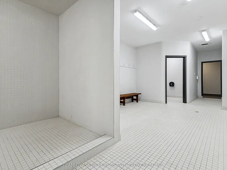 340 Colborne St #1604 — Photo 40