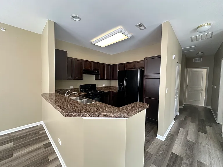 2245 Aurora Dr #28 — Photo 5