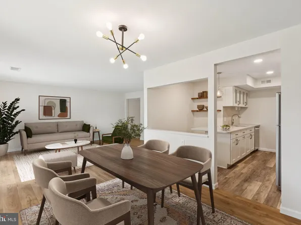 115 E Kings Hwy Unit 420, Maple Shade, NJ 08052