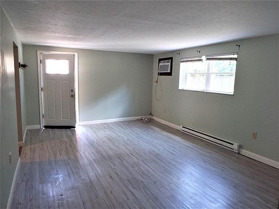 5th image of 1234 E Henry Clay Ave #1234