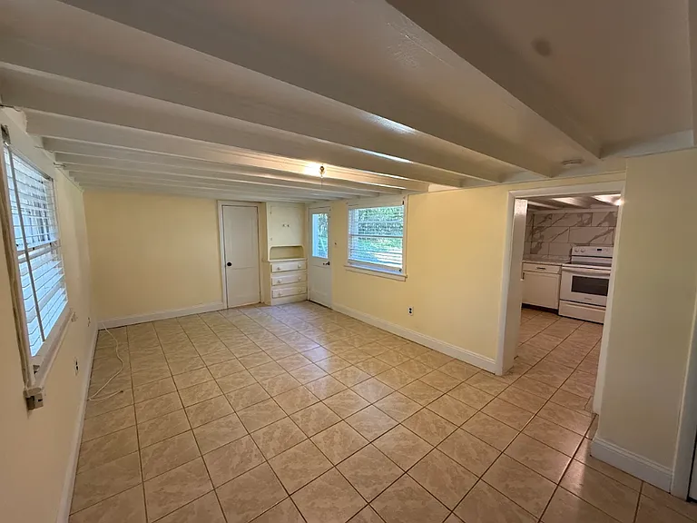 1533 Parkwood St #3 — Photo 4