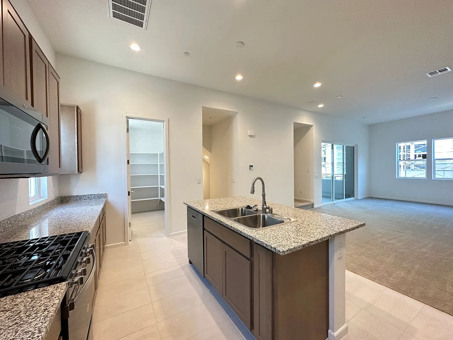 Inspirada Town Center Parcel 19 — Photo 4