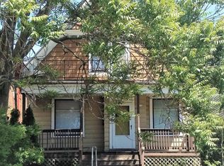 1016 W Keefe Ave, Milwaukee, WI 53206