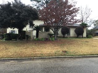 563 Larkin Ln, Montgomery, AL 36109