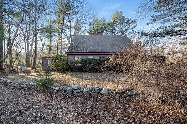 1st image of 618 Essex Ave