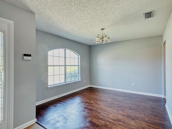 4th image of 265 Fort Milton Dr