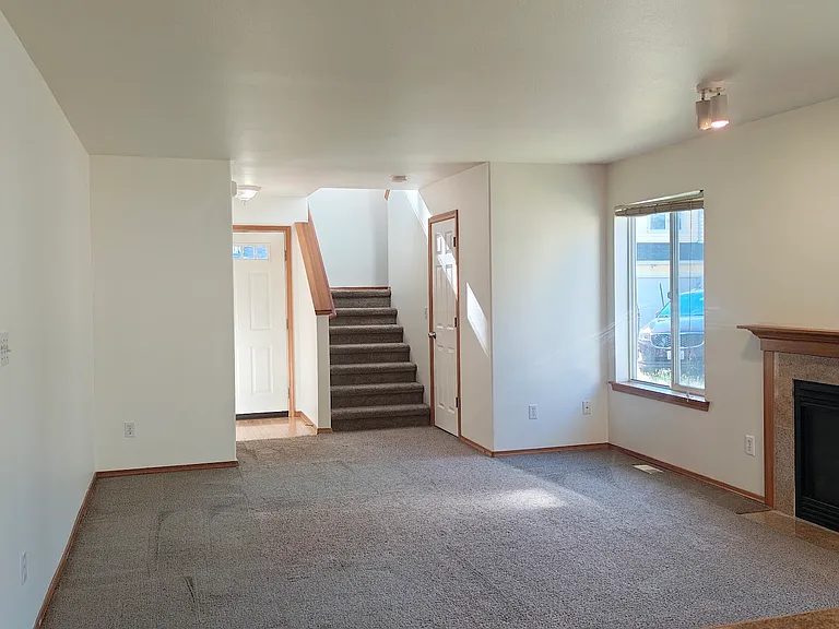 1107 135th St SW — Photo 2
