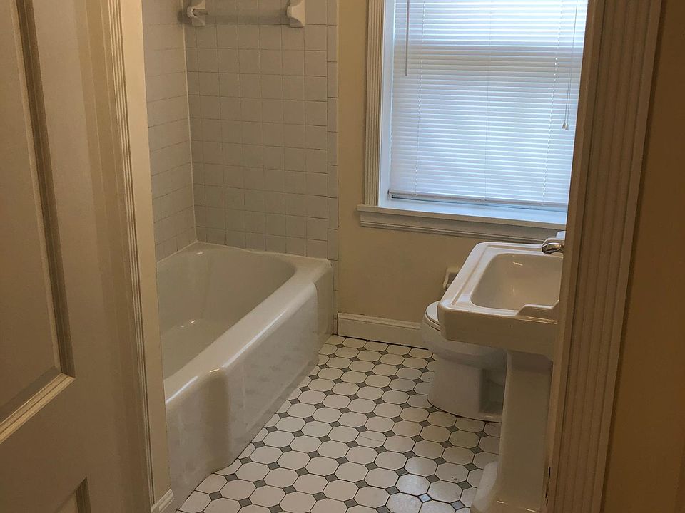 1st image of 6544 Loran Ave #1E