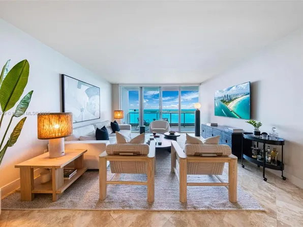 1331 Brickell Bay Dr APT 3305, Miami, FL 33131