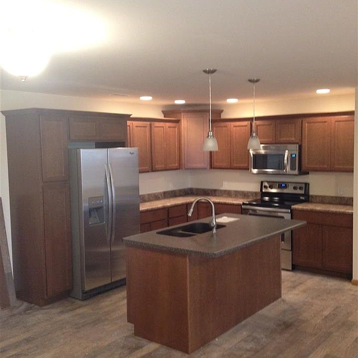 4155796_1