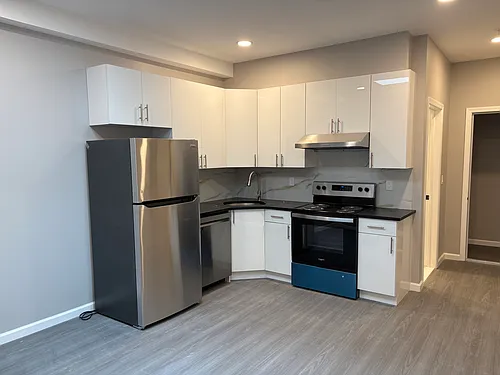 71 Franklin St Photo 1